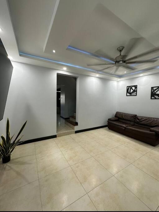 Apartament The Jewel Kingston Zewnętrze zdjęcie